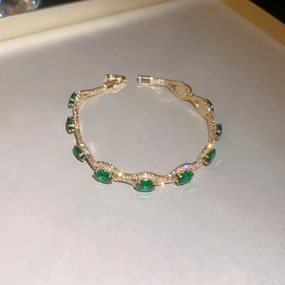 Rhinestone Round Clasp Bracelet