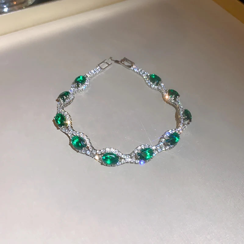 Rhinestone Round Clasp Bracelet