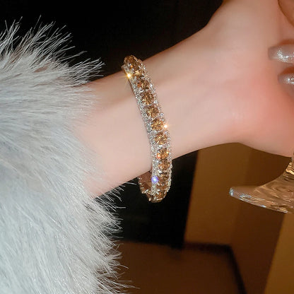 Rhinestone Round Clasp Bracelet