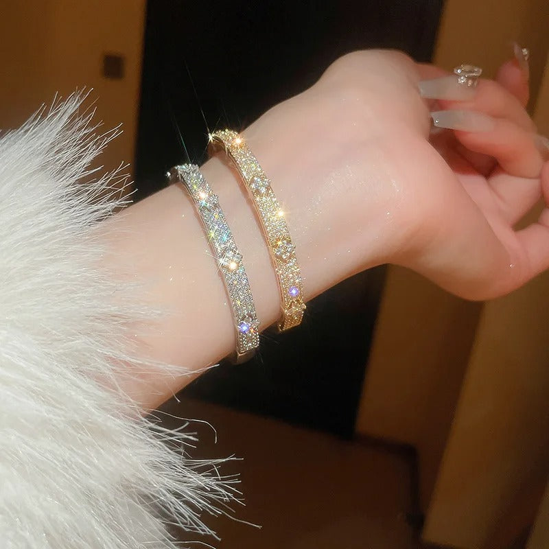 WJBYRZI New Exquisite Simple Flower Bracelet